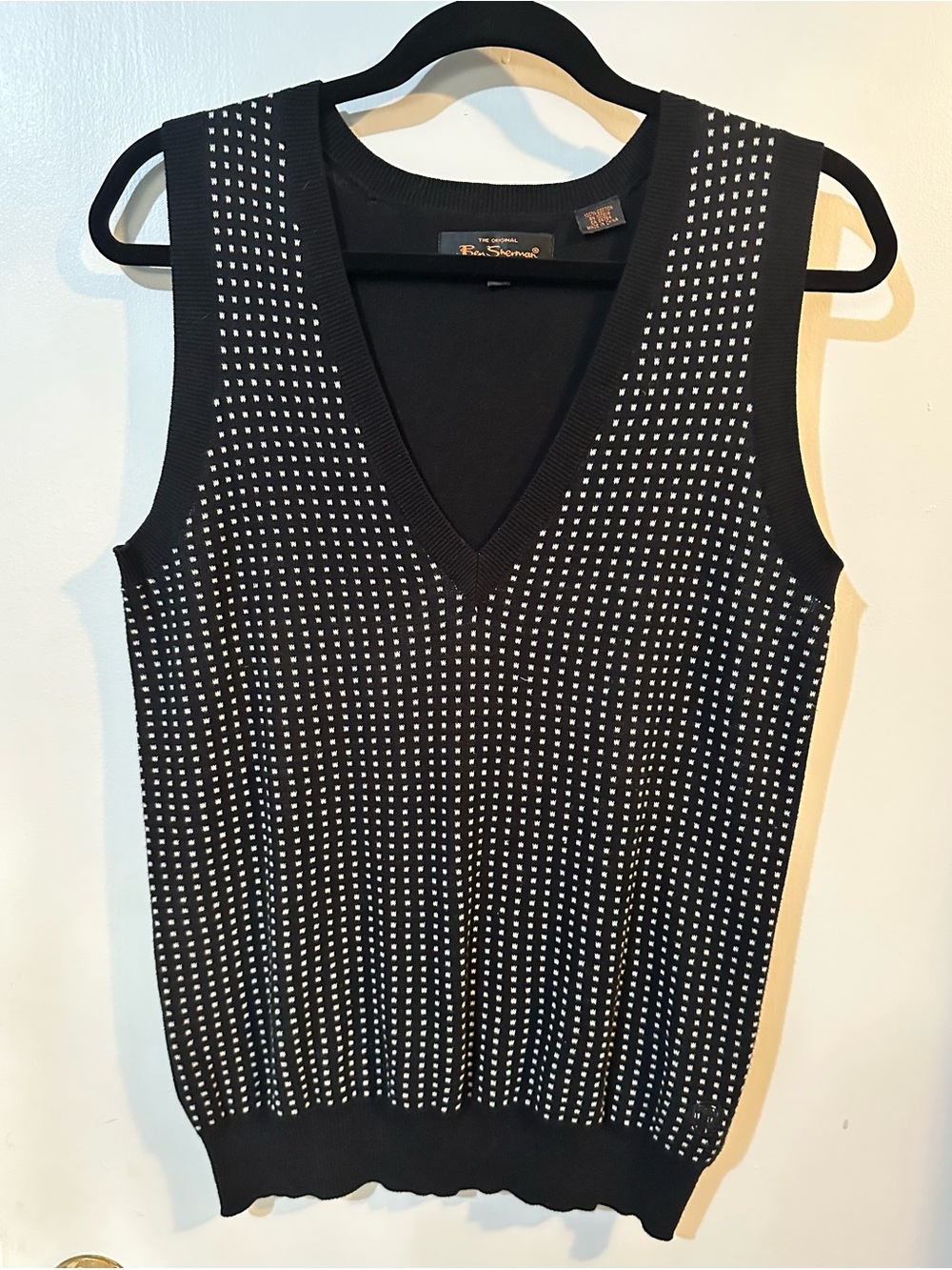 Ben Sherman V-Neck Sweater Vest Large